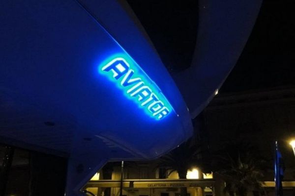 Sunseeker Manhattan 50 - Aviator - 7