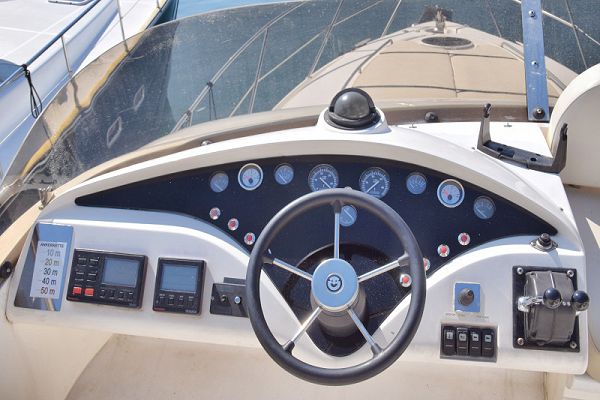 Fairline Boats Fairlane Phantom 40 - Julia - 4