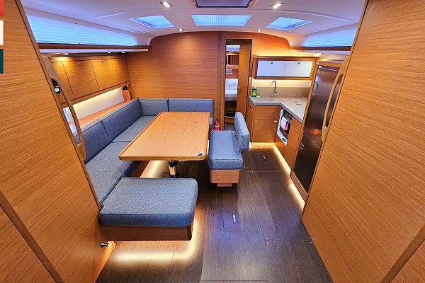 Dufour 470 - Sonata (A/C & gen) - 3