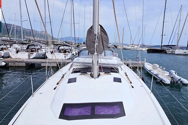 Dufour 470 - Toccata (A/C & gen) - 8