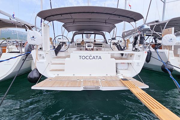 Dufour 470 - Toccata (A/C & gen) - 2