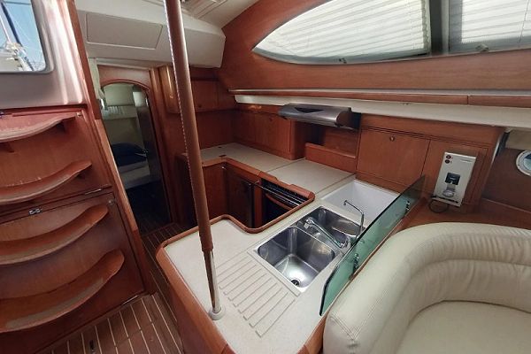 Jeanneau Sun Odyssey 54DS - MACCHIATO - 7