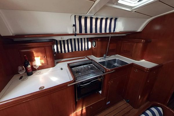 Beneteau Oceanis 411 - HYPO - 6