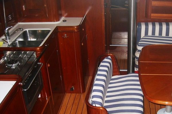 Beneteau Oceanis 411 - HYPO - 3