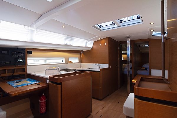 Jeanneau Sun Odyssey 440 - Sun Kiss - 4