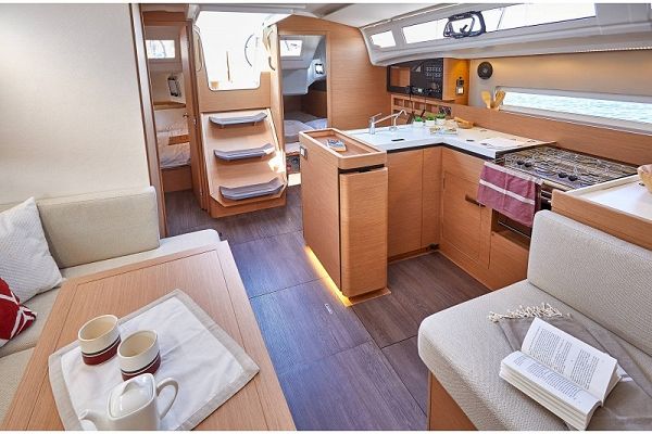 Jeanneau Sun Odyssey 410 - Sky Kiss - 4