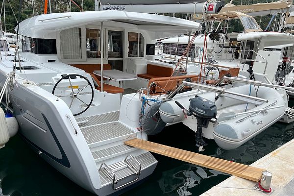 Excess 12 - Silver Kiss - 8