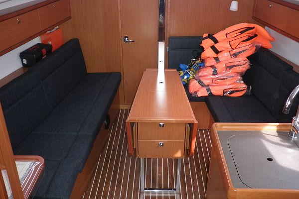 Bavaria Cruiser 33 - GIRICA - 3