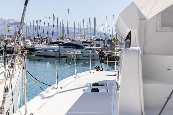 Lagoon 46 - VELVET BREEZE - 8