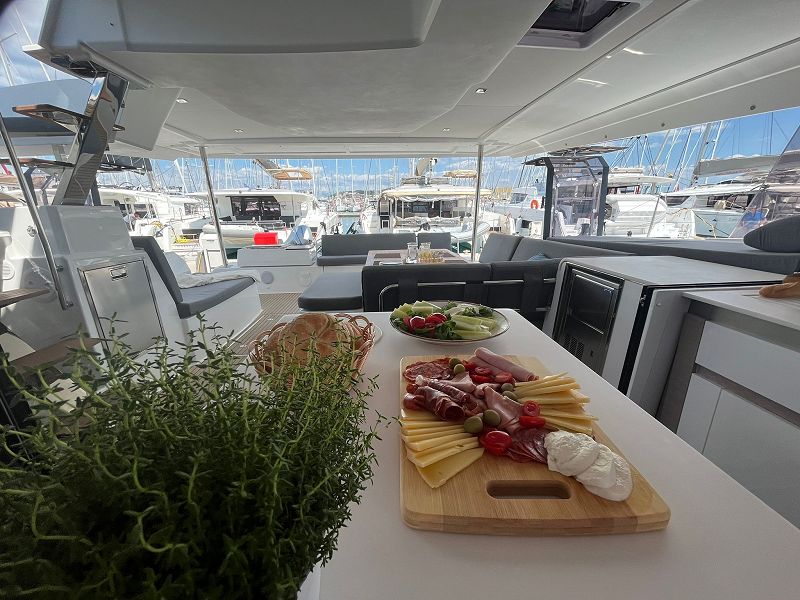 Fountaine Pajot Aura 51 - COSMOS - 5