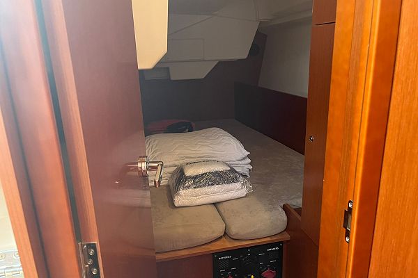 Beneteau Oceanis 38.1 - SAILOR MERCURY - 6