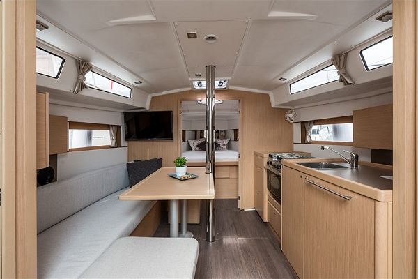 Beneteau Oceanis 38.1 - TEODORA - 3