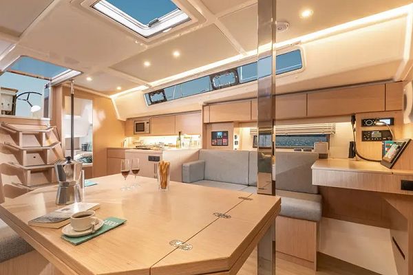 Bavaria C42 - MAUVIC - 7