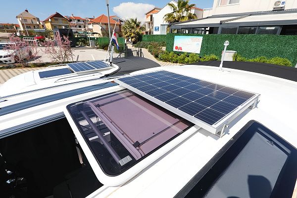 Beneteau Antares 9 OB - Lolo - 6