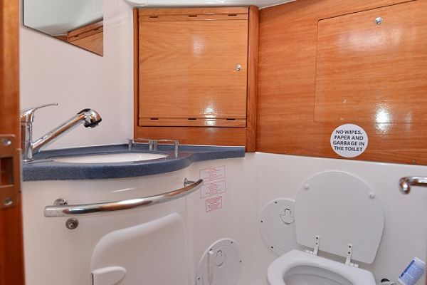 Bavaria 38 Cruiser - Enigma - 4