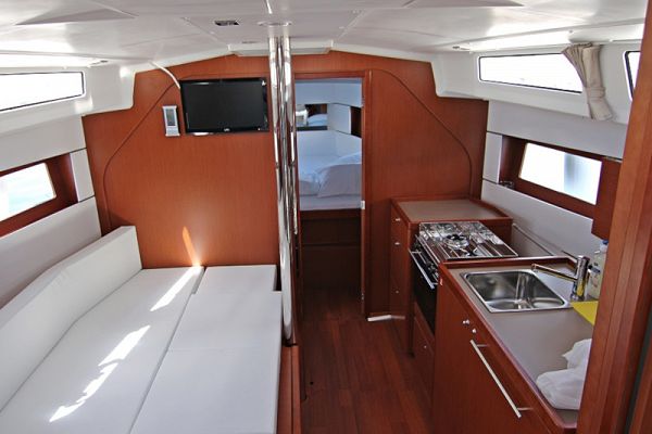 Beneteau Oceanis 38.1 - AURA - 4