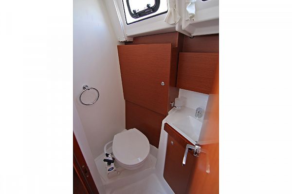 Beneteau Oceanis 38.1 - AURA - 8