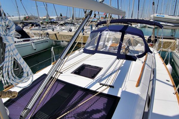 Dufour 382 Grand Large - LOUISE - 4