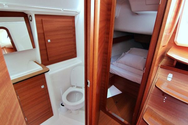 Dufour 382 Grand Large - LOUISE - 7