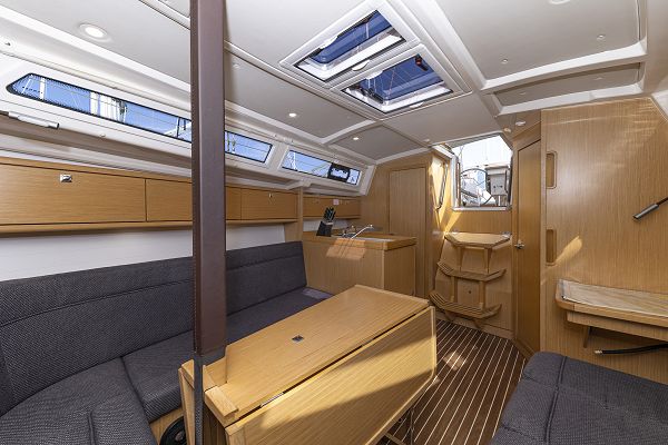 Bavaria Cruiser 34 Style - Lina - 4