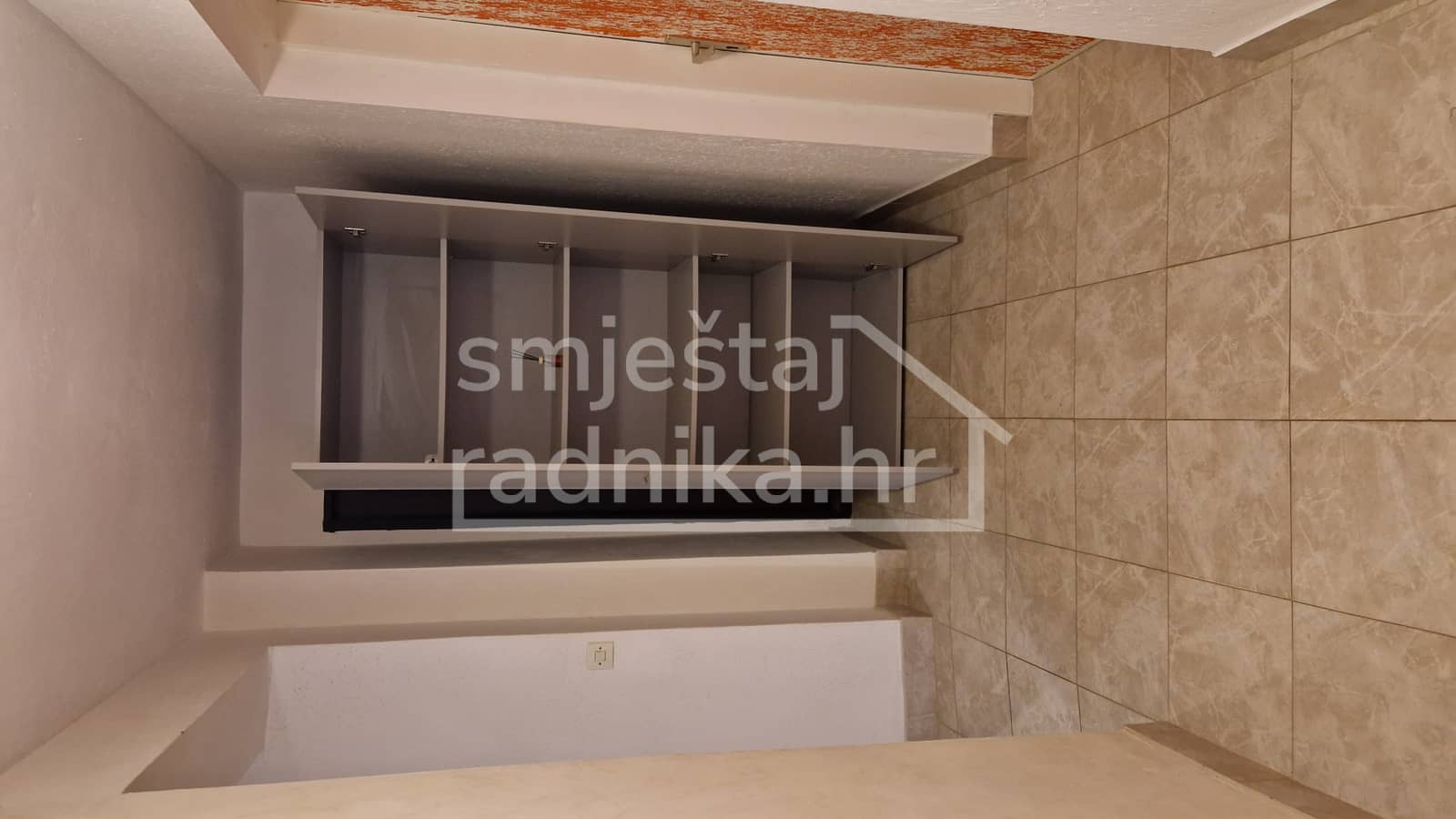 Accommodation for 5 workers in Umag 5. image