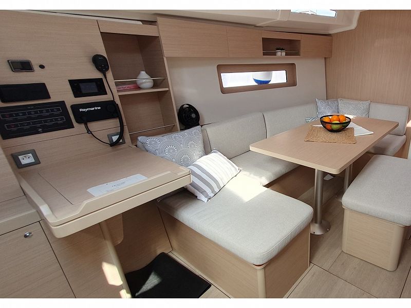 Beneteau Oceanis 37.1 - BREEZE - 5
