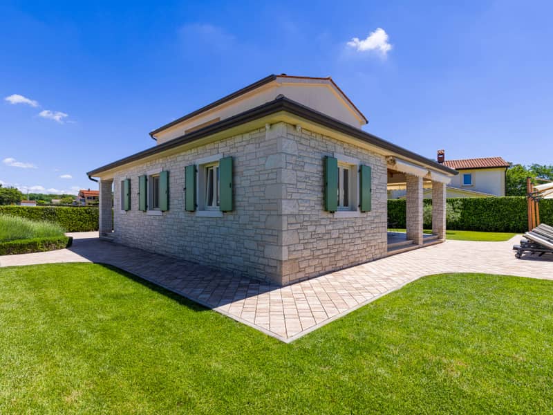 Villa IK88 (Vila Dionis) 16.