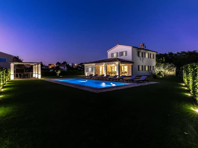 Villa IK88 (Vila Dionis) 28.