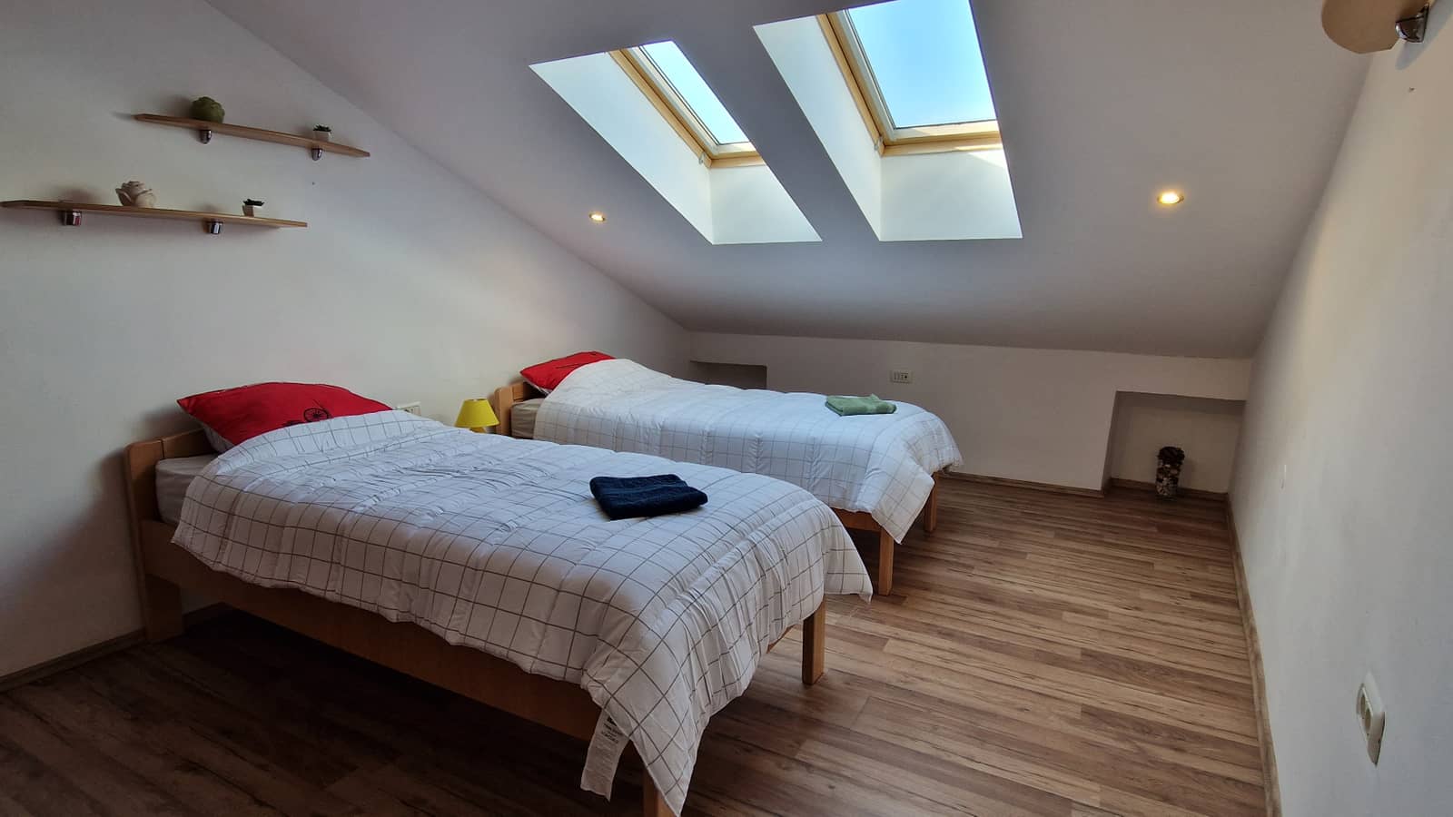 Accommodation for 2 - 3 workers in Pula 5. image