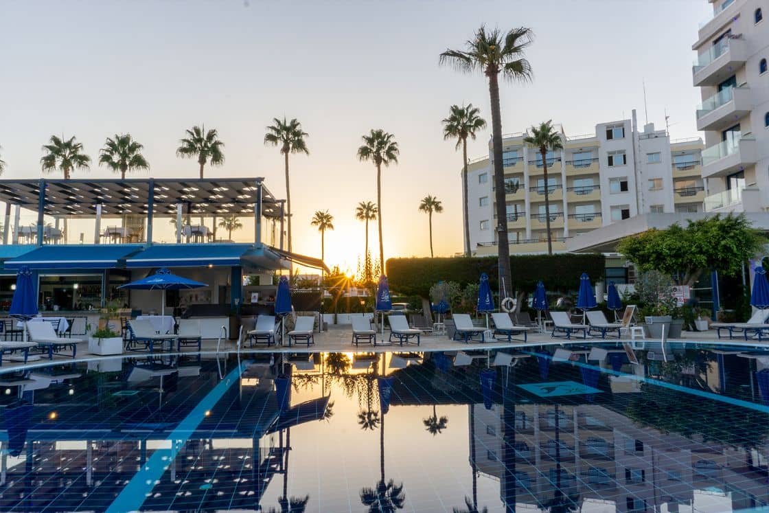 Hotel Anonymous Beach