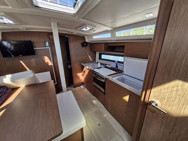 Beneteau Oceanis 37.1 - Agios - 4