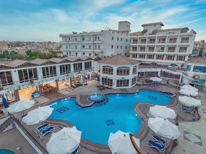 Hotel Minamark Resort and Spa