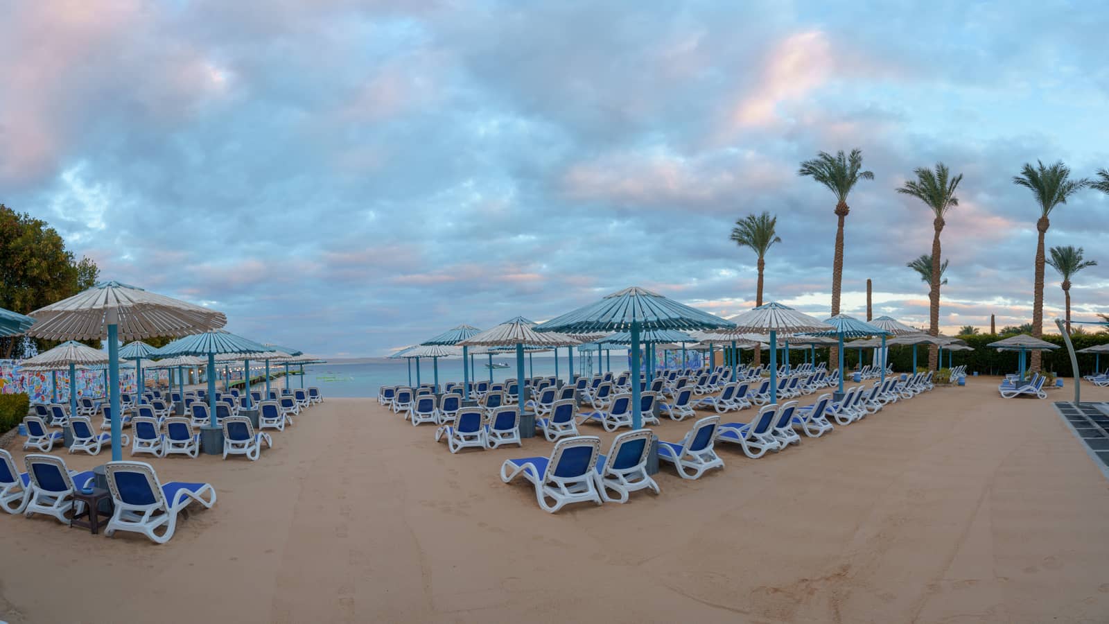 Hotel Minamark Resort and Spa