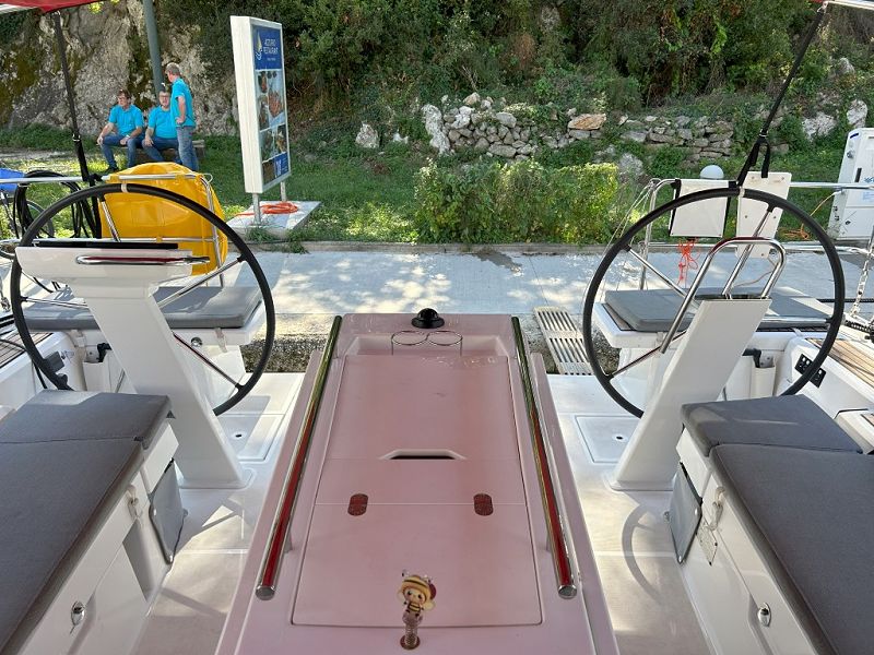 Beneteau Oceanis 46.1 - BUMBLEBEE - 8