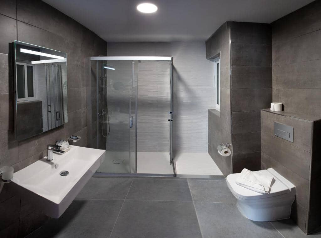 Hotel Pebbles Resort