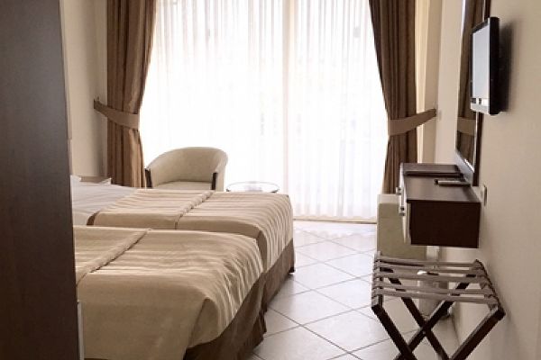 Hotel BATIHAN BEACH RESORT AND SPA