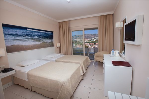 Hotel BATIHAN BEACH RESORT AND SPA