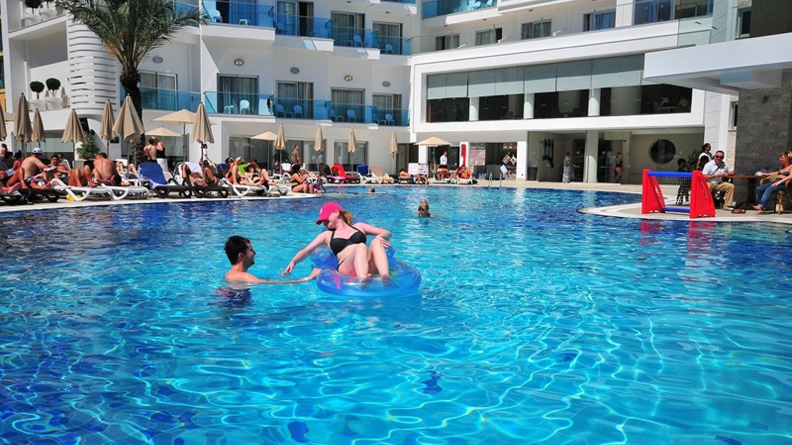 Hotel BLUE BAY PLATINUM