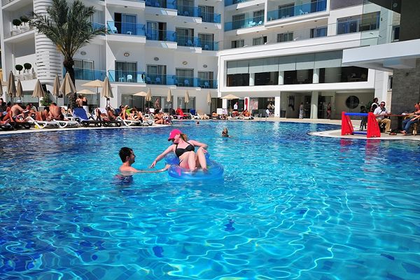Hotel BLUE BAY PLATINUM