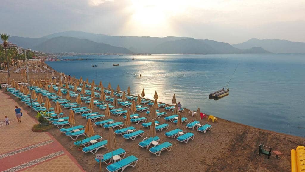 Hotel BLUE BAY PLATINUM