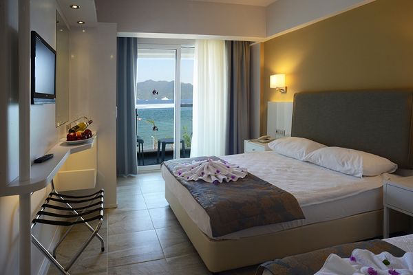 Hotel MARIS BEACH