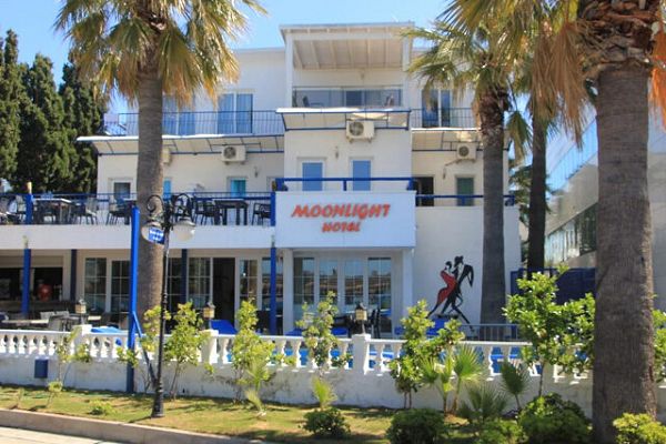 Hotel MOONLIGHT HOTEL (BEACH HOTEL- FULL RENOVATED)