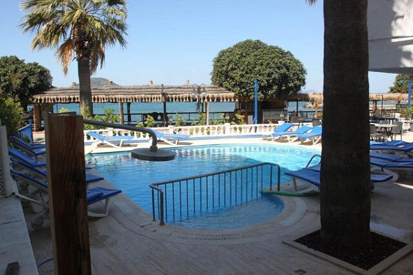 Hotel MOONLIGHT HOTEL (BEACH HOTEL- FULL RENOVATED)