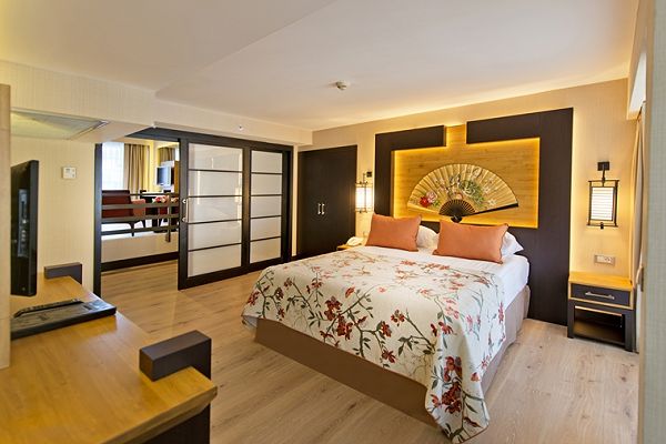 Hotel LIMAK LARA DELUXE HOTEL & RESORT