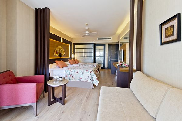 Hotel LIMAK LARA DELUXE HOTEL & RESORT