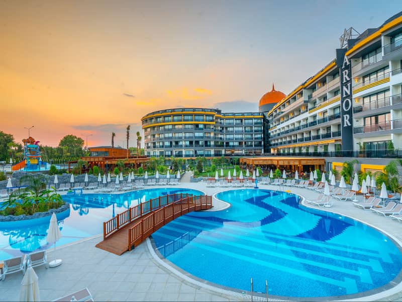 Hotel ARNOR DE LUXE HOTEL & SPA