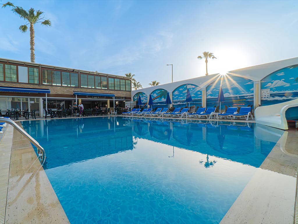 Hotel GRAND BARHAN HOTEL