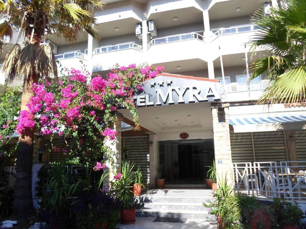 Hotel MYRA HOTEL