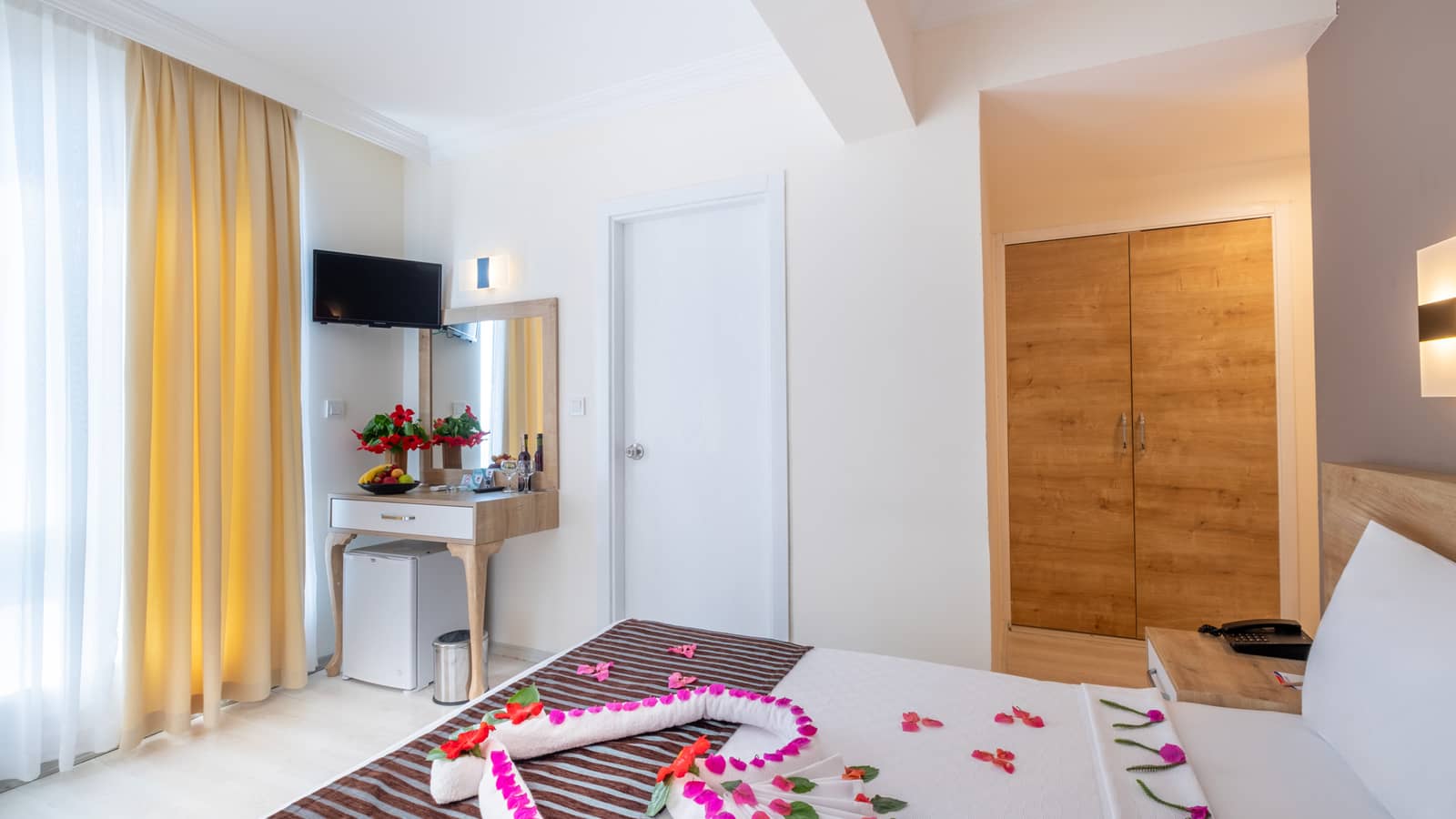 Hotel VIKING BEACH HOTEL
