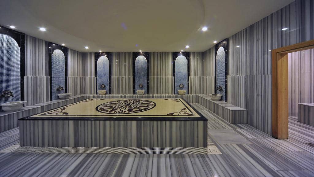 Hotel LAKE & RIVER SIDE HOTEL & SPA